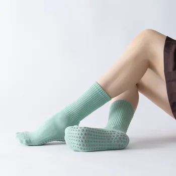 Yeni Sonbahar ve Kış Uzun Tüp Yoga Çorap Uzun pilates çorabı Her Şey Dahil kadın Kalınlaşmış Yuvarlak Ayak Orta Buzağı